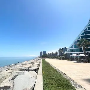 شقة Beachfront View By Globalstay, باتومي